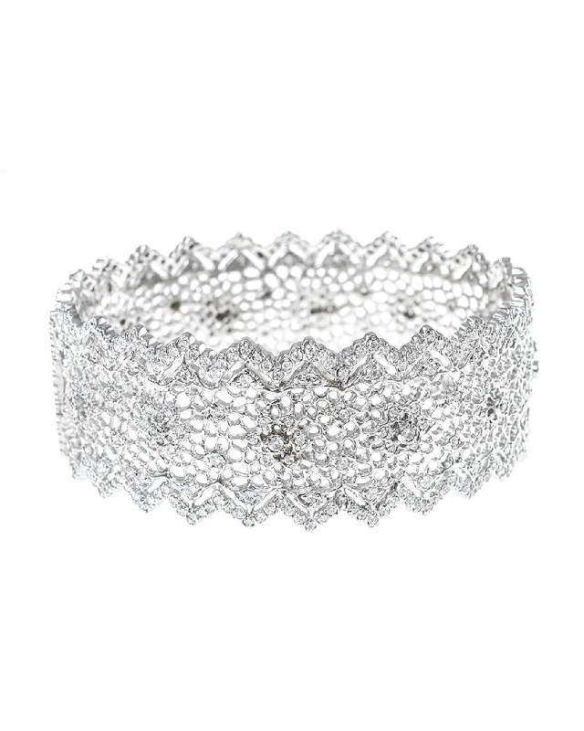 ladies bridal bangles-Classic Hinged Bracelet