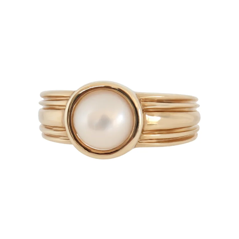 ladies engagement rings-Yellow Gold Round Mabe Pearl Ring with Grooves