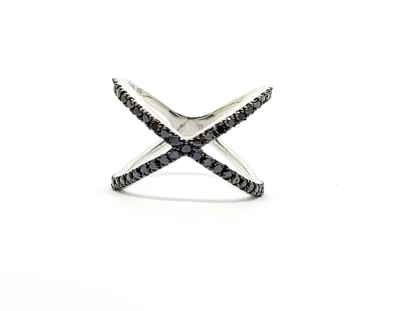 ladies stackable rings-Pave Black Diamond Crossover Fashion Ring